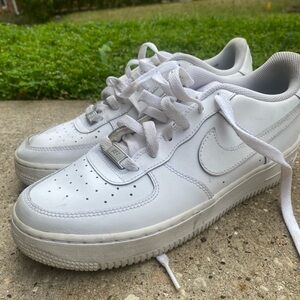 White Nike AF1
